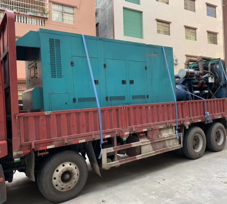 红山如何在不同负载率下确保 400KW 柴油发电机组的正常运行？