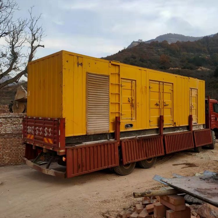 红山200kW 发电机组在带电阻性负载时，输出功率会受到哪些因素的影响？