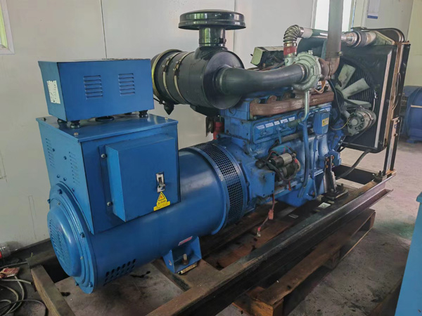 红山100kW柴油发电机组使用多级机油有哪些优缺点？